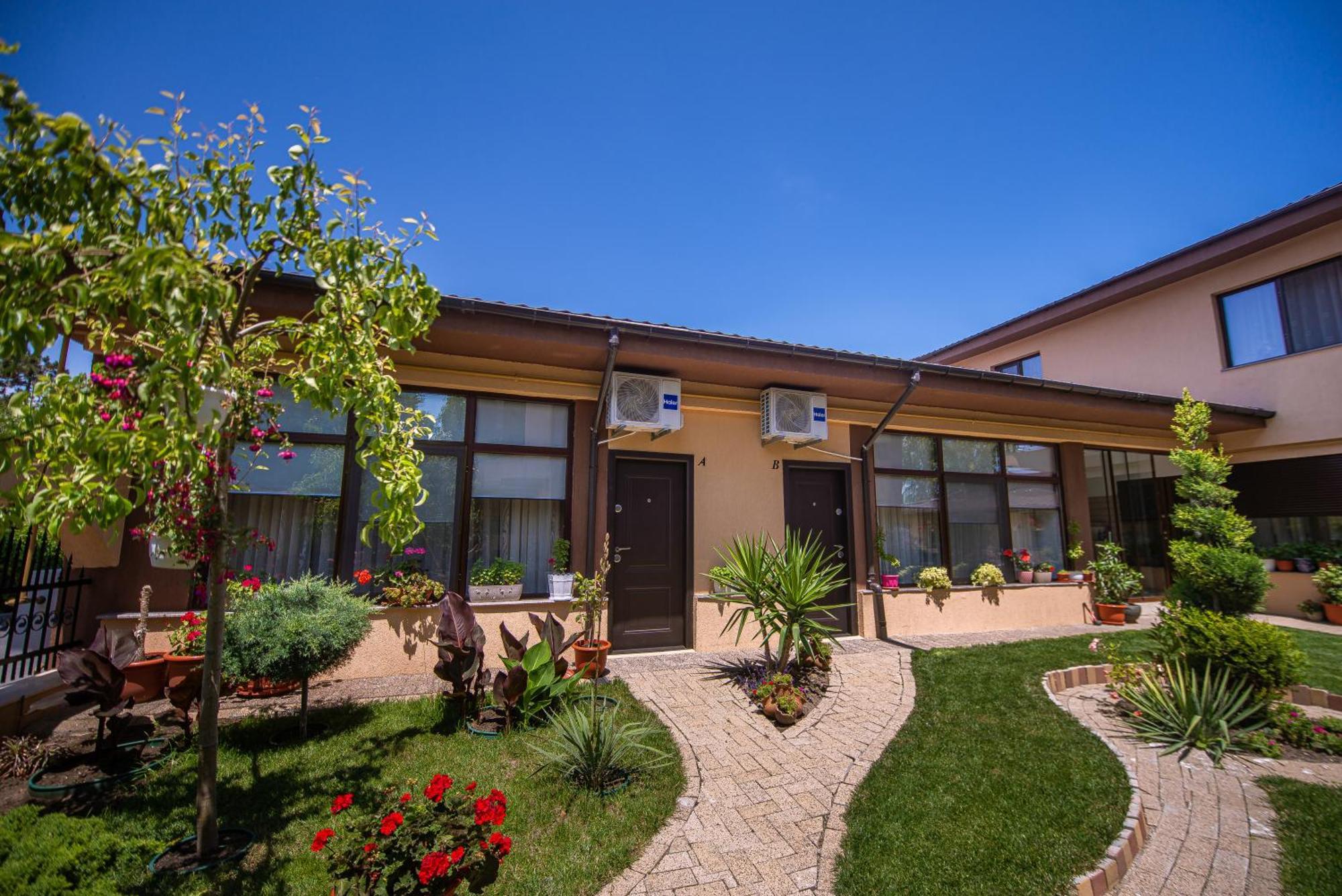 Vila Puky Neptun Exterior photo